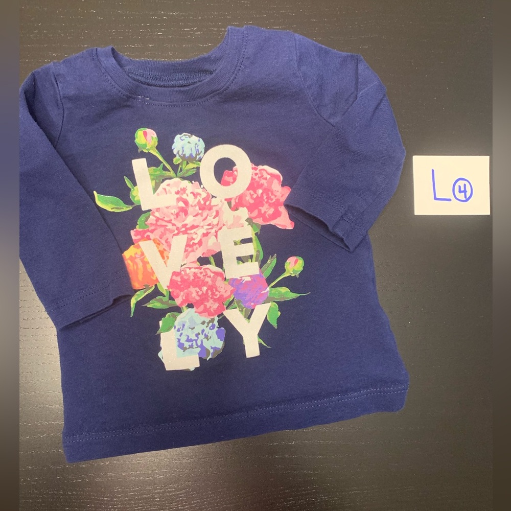 ⭐️2/$5.00⭐️- Carter’s 3m Long Sleeve Baby Girl Navy Blue Floral Shirt